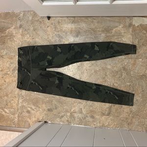 EUC RARE CAMO LULULEMON